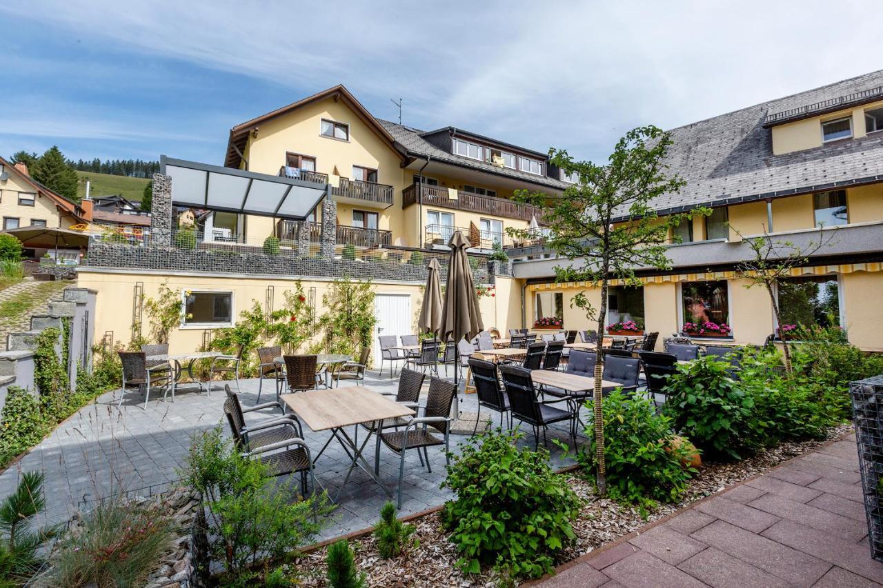 Hotel Engel - Familotel Hochschwarzwald Todtnauberg Kültér fotó